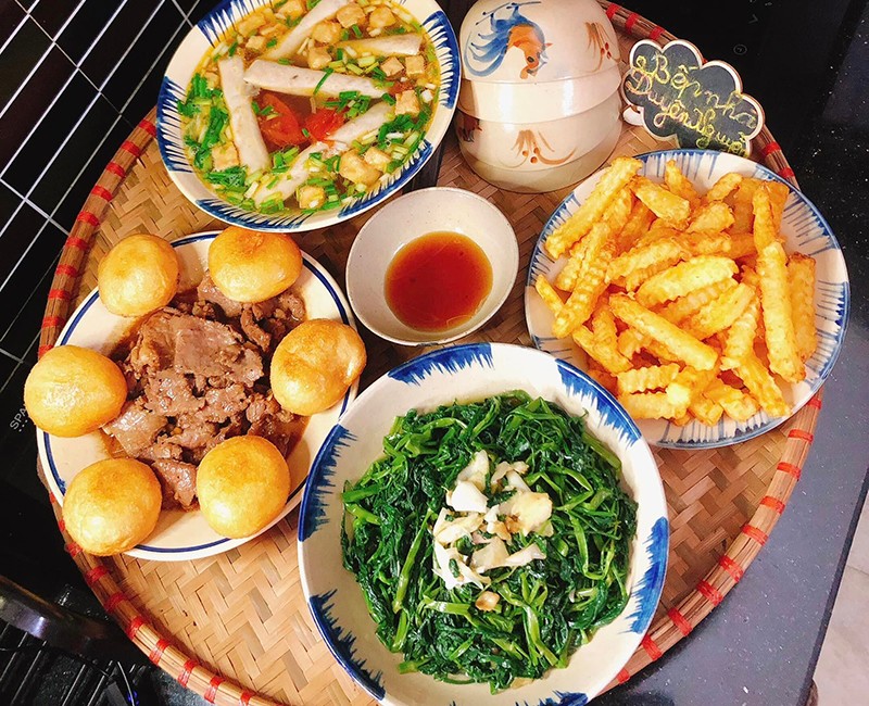 Lý do chọn mâm cơm mùa hè