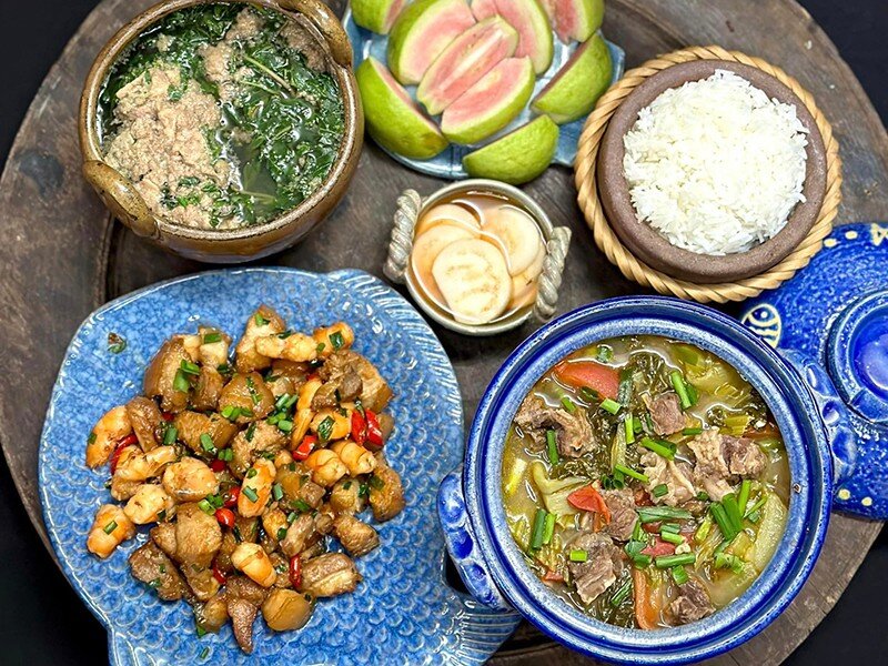 Mâm Cơm Tôm Rang