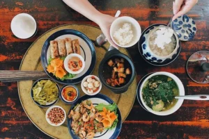 Canh Chua Sườn Nấu Sấu