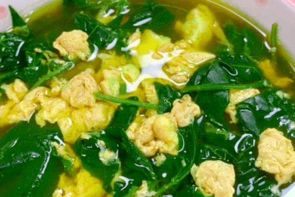 Cách chế biến món canh lá ớt trứng gà
