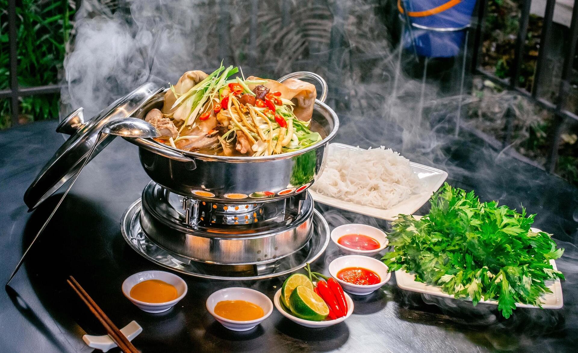 Lẩu Ếch Húng Chó