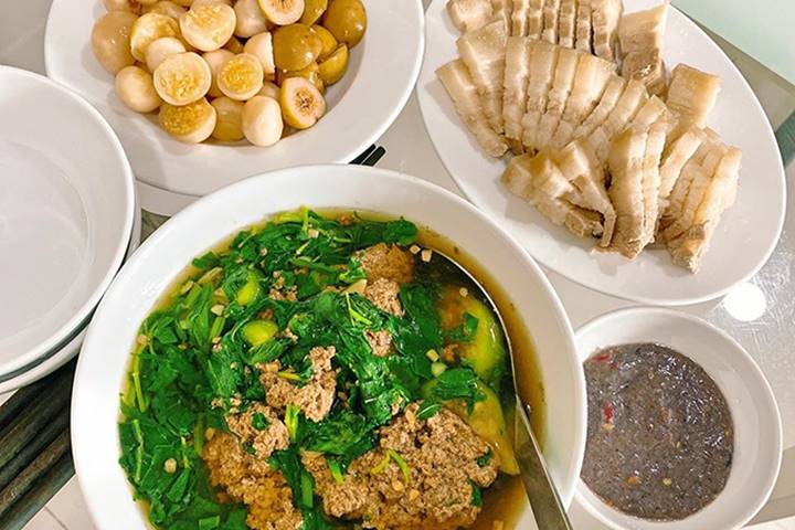 Thịt Chân Giò Luộc